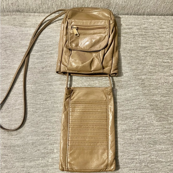 Lambskin Leather Tan Colored Pickpocket Proof Crossbody Bag by D'Onfrio - Picture 5 of 9